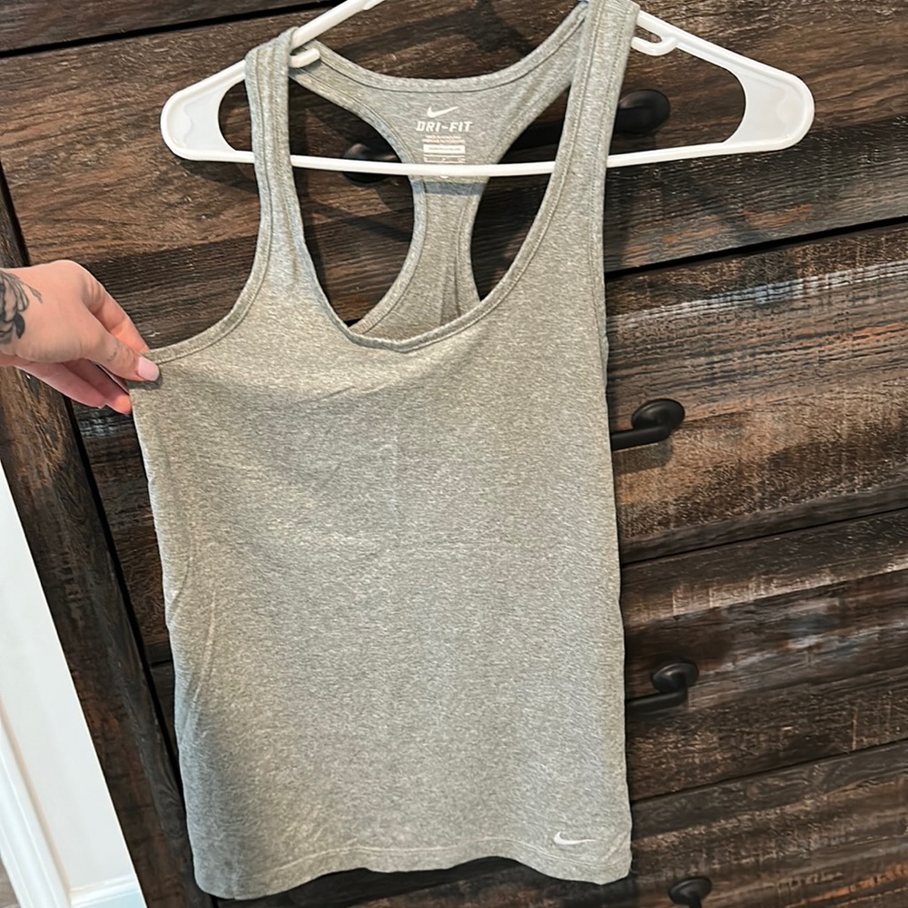 Nike workout tank
